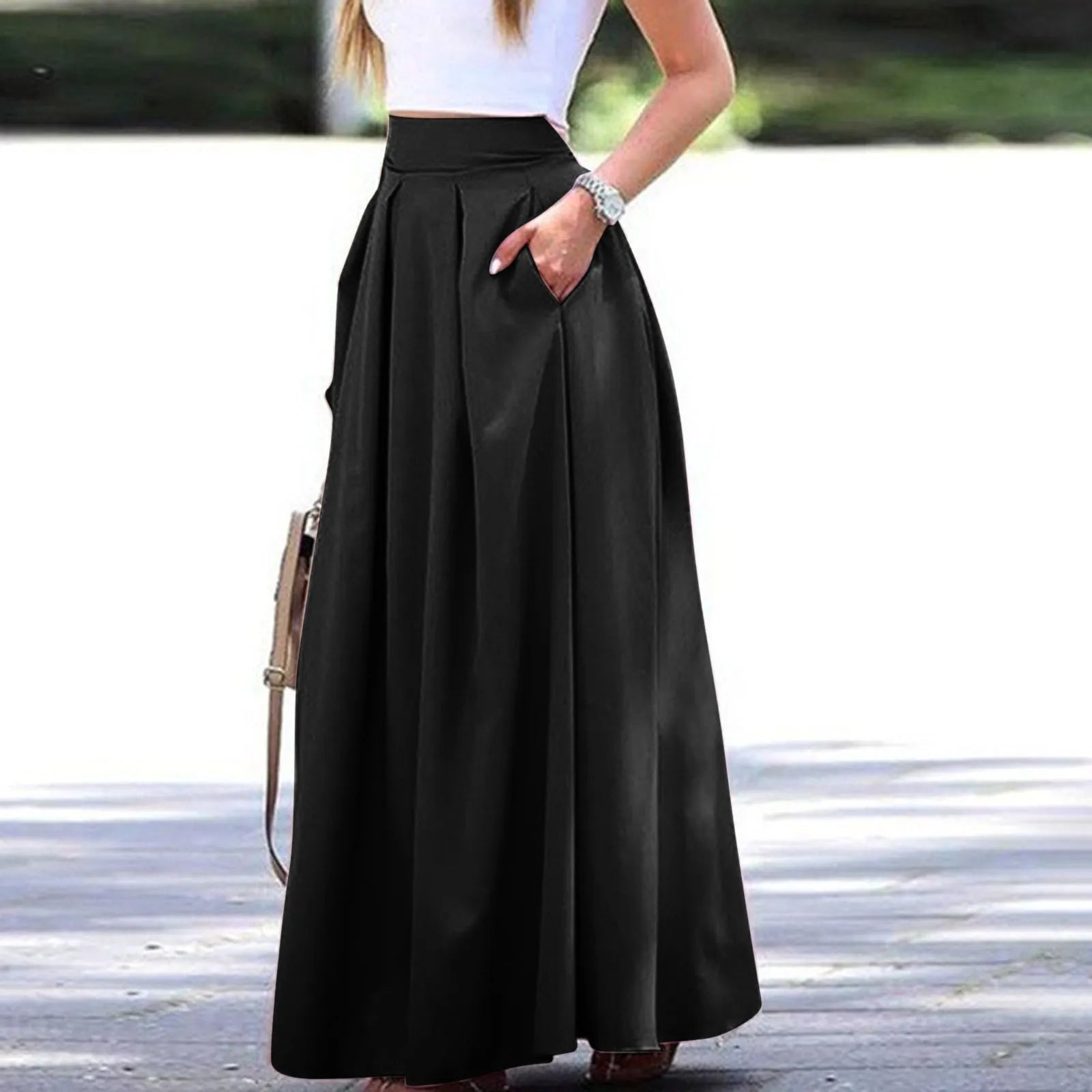 Falda larga plisada negra