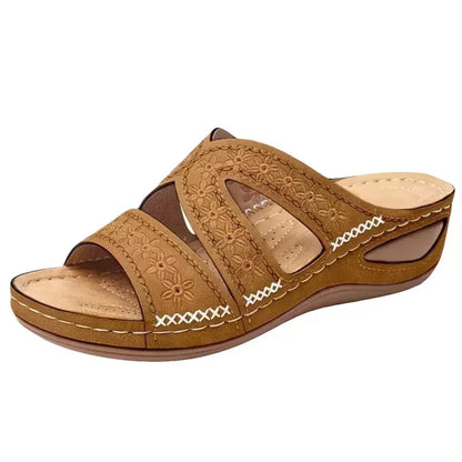 Sandalias de cuña Brown