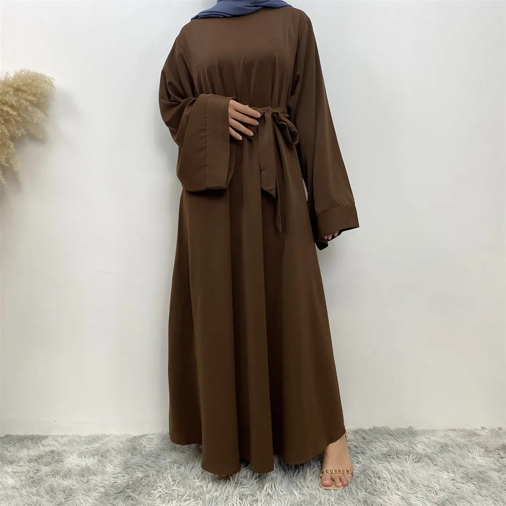 Abaya musulmana marrón