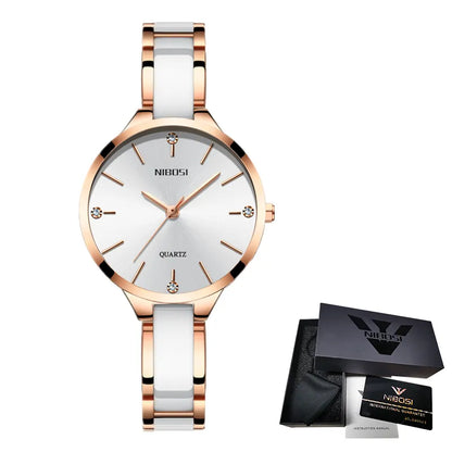 Reloj blanco con caja de mujer