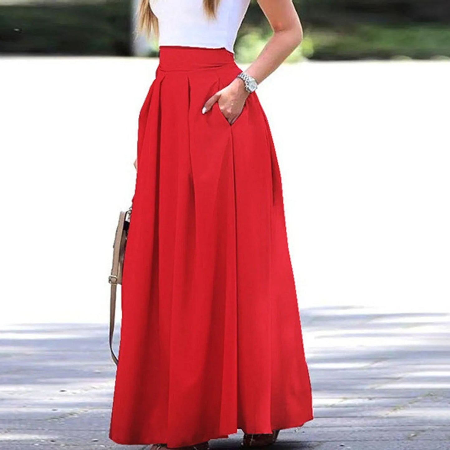 Falda larga plisada roja