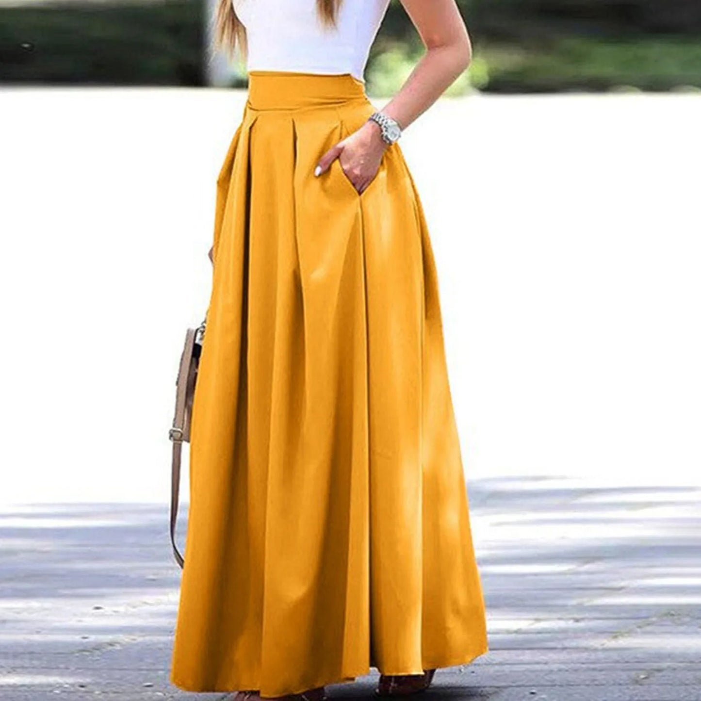 Falda larga plisada amarilla