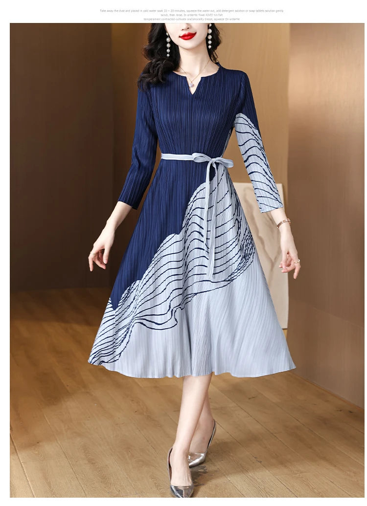 Pleated dress Blue