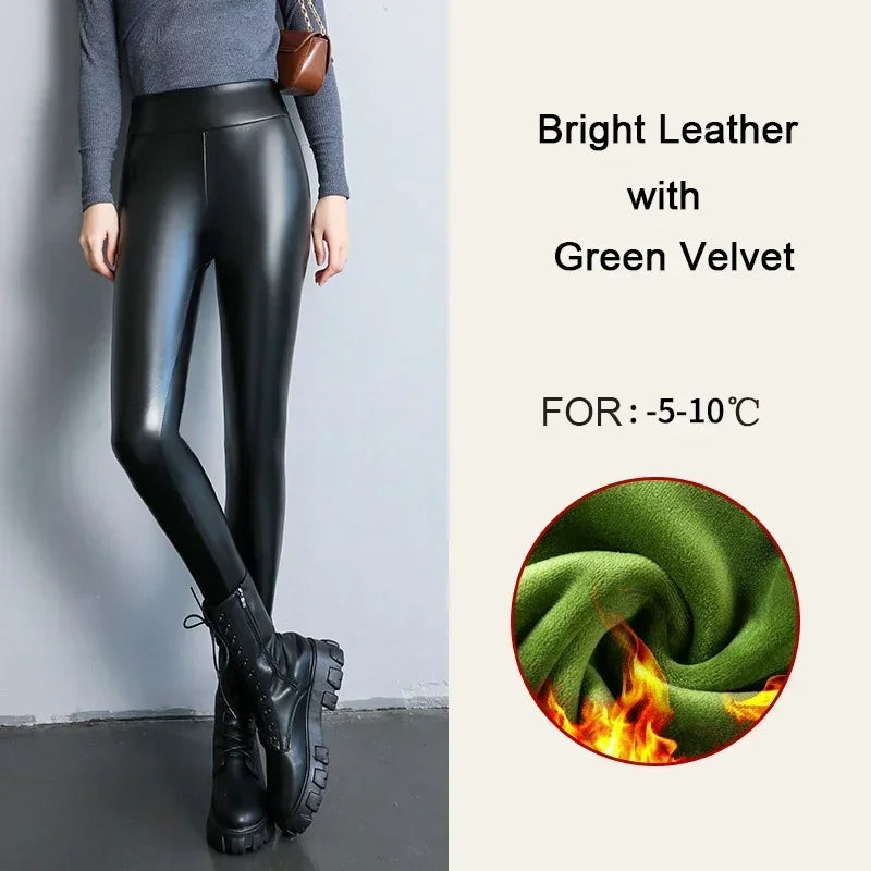 Legging de cuero PU Bright Leather with Green Velvet -5-10ºC