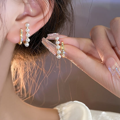 Trend Simulation Pearl Long Earrings Female