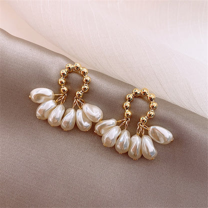 Trend Simulation Pearl Long Earrings Female