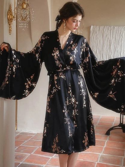 Bata Kimono Black