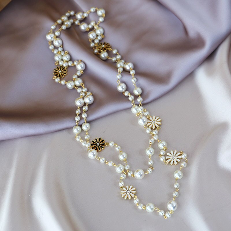 Daisy Pearl Sweater Chain Necklace For Women